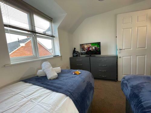 Lovely 2 Bedroom Apartment With Free Parking