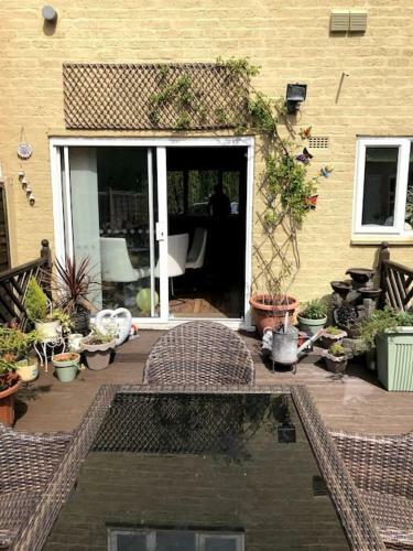 Large Home, Close To Bhx, Nec, Jlr, 4 Double Beds!