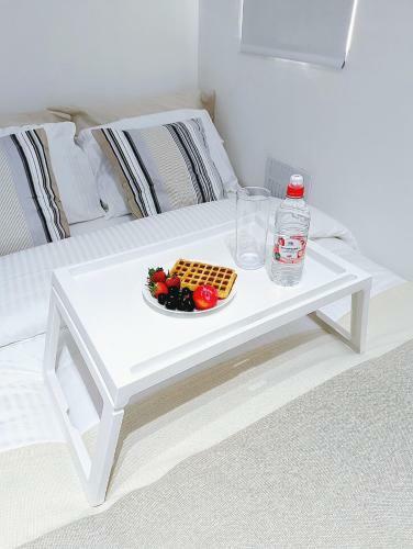 Cozy Luxury 1 Bedroom Apartment With Parking