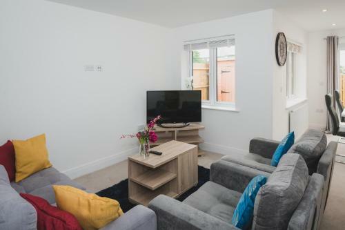 The Bracknell House Modern And Outstanding 3 Bedroom