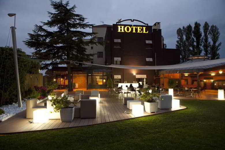 Hotel Don Carlos