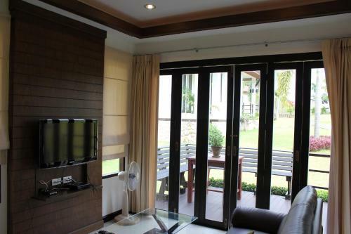 Hotel Leelawadee Garden Resort