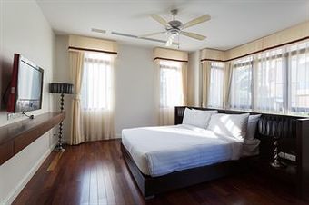Amatapura Beachfront Villa 12