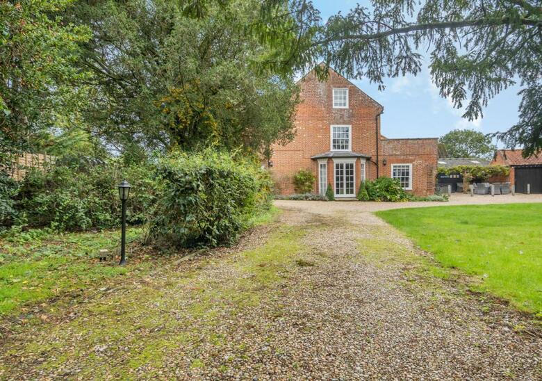 The Manor House