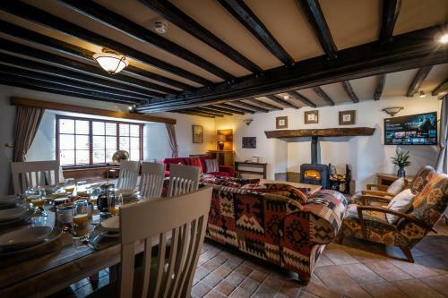 Luxury 1 Bed Villa - Great Location - Peaceful