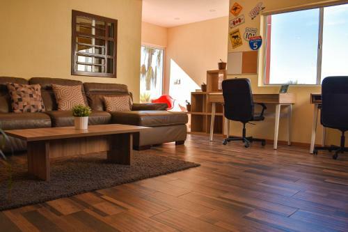 Modern&private, Best Sunset Views 3 Storey House ?