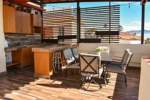 Modern&private, Best Sunset Views 3 Storey House ?