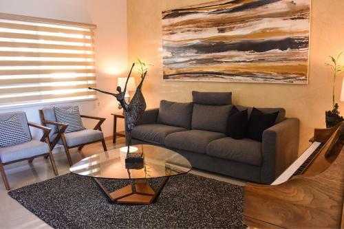 Modern&private, Best Sunset Views 3 Storey House ?