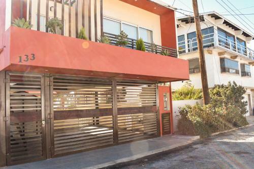 Modern&private, Best Sunset Views 3 Storey House ?