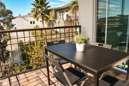 Modern&private, Best Sunset Views 3 Storey House ?