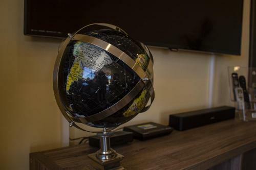 Modern&private, Best Sunset Views 3 Storey House ?