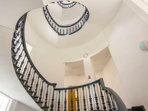 Appealing Studio In Bradford Near Forster Square Retail Park