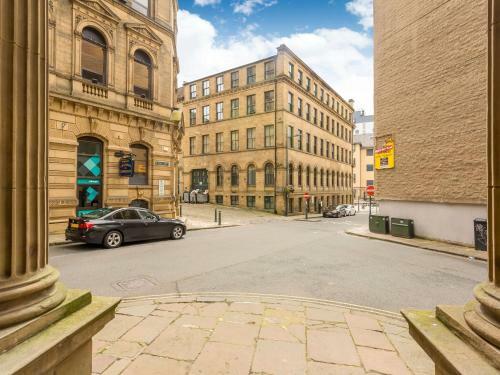 Appealing Studio In Bradford Near Forster Square Retail Park