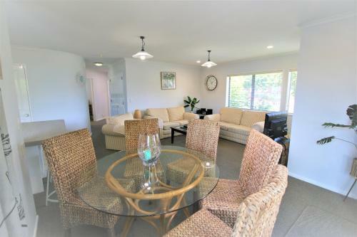 Aristaair- Central City Townhouse