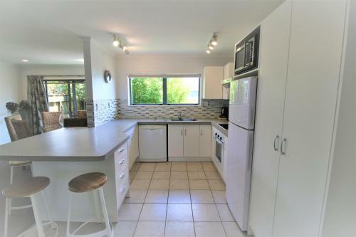 Aristaair- Central City Townhouse