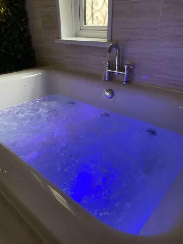 Inviting 1-bed House In Bradford