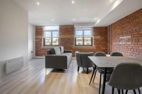 Fantastic 2 Bed Apartment In An Award Winning Development