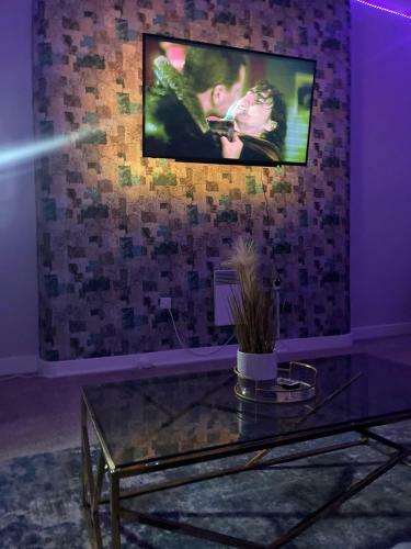 Sapphire Suite By Emerald Apartments