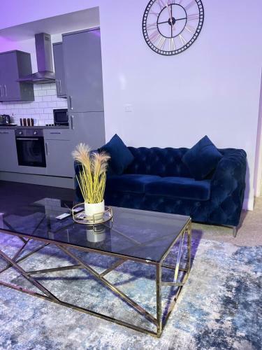 Sapphire Suite By Emerald Apartments