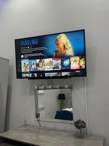 Sapphire Suite By Emerald Apartments