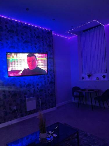 Sapphire Suite By Emerald Apartments