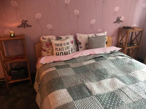 Cosy En-suit Room With A View