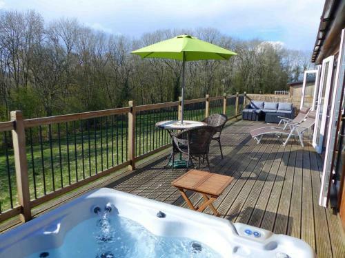 Apartamento Ash Lodge - Romantic Luxury Hot Tub Break