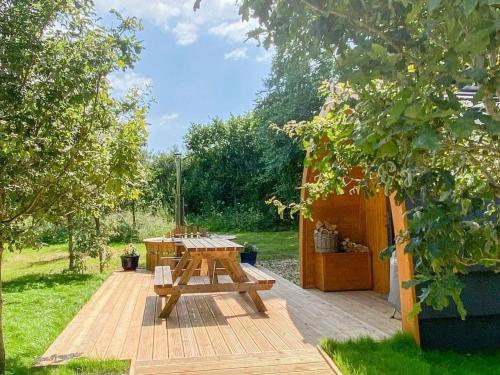 Glamping Pod 1 - Uk32322