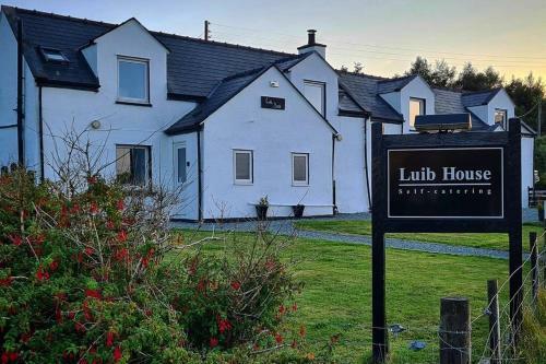 Luib House. Spacious Self-catering By The Sea.