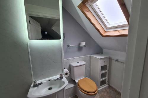 Luib House. Spacious Self-catering By The Sea.