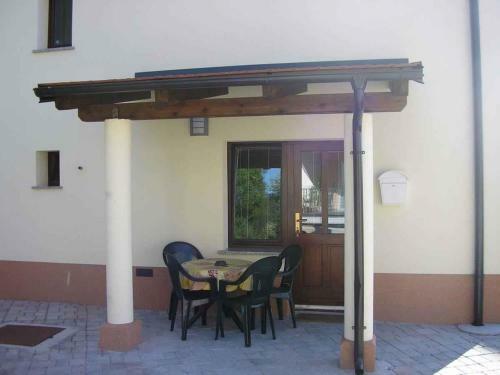 Apartment In Postojna 40257