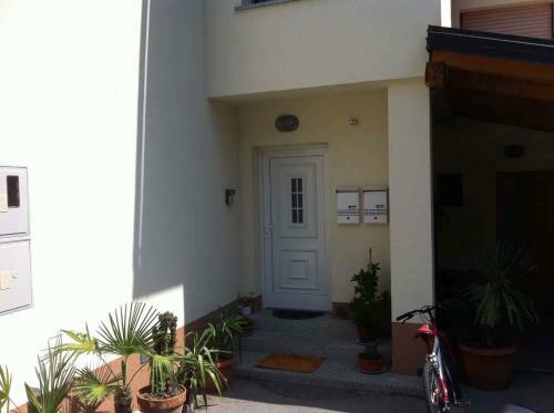 Apartment In Postojna 40257