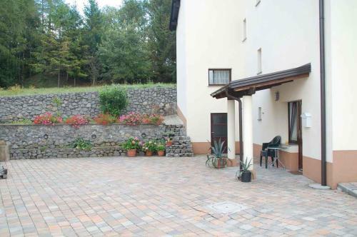 Apartment In Postojna 40258