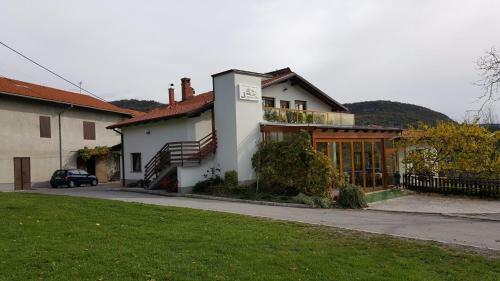 Agroturismo Janezinovi House