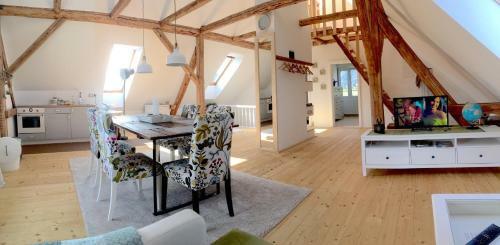 Entire Loft Close To Beautiful Logar Valley