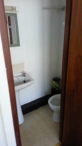Myroomz Golden Strand Hotel