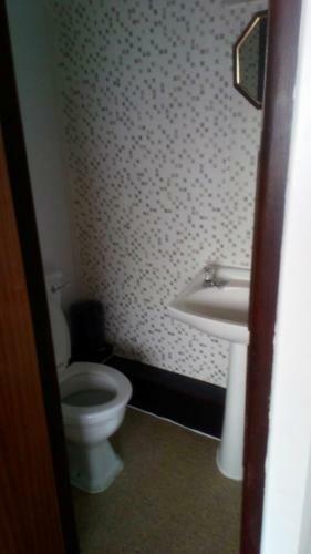 Myroomz Golden Strand Hotel