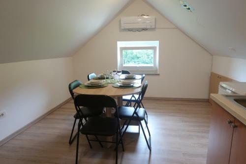 Apartma Jelovca - In The Attic