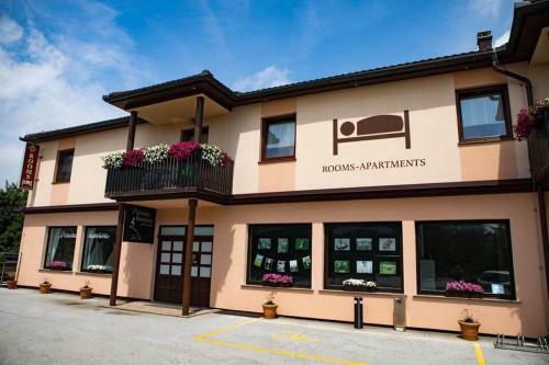 Hostal Apartments-rooms Vogrinec