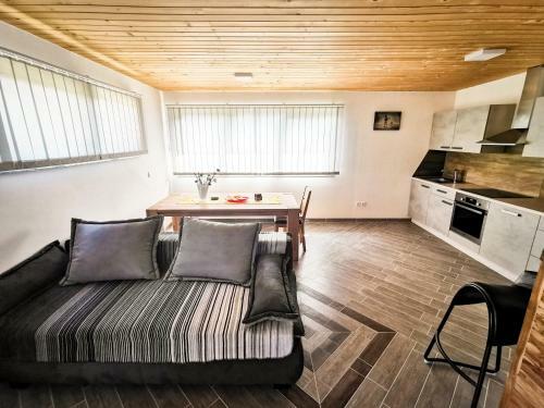 Apartma Nika