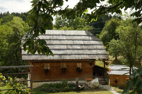 Agroturismo Tourist Farm Samec