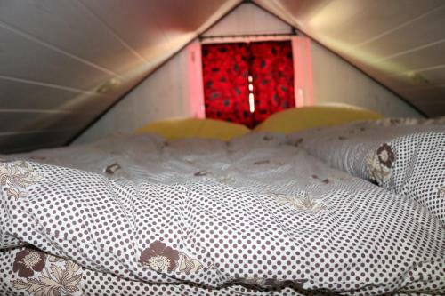 Frenk Cottage 5 Km From The Airport