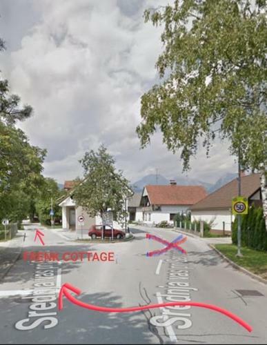 Frenk Cottage 5 Km From The Airport