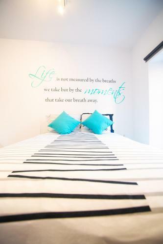 Azzurro Apartment