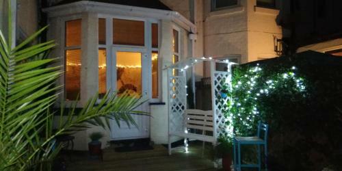 Hostal Northdene Theatre Hotel