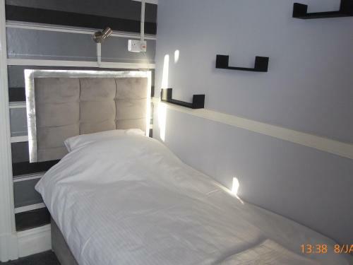 Hostal Rest And Welcome