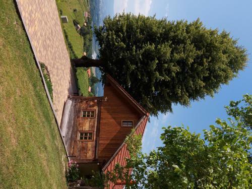 Oldhouse Knezovo