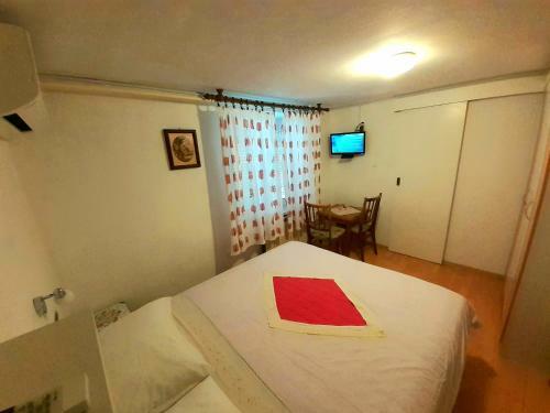 Hostal Sobe ?ernilogar