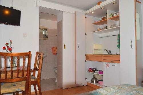 Hostal Sobe ?ernilogar