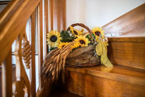 Authentic Countryside Villa With Hot Tub